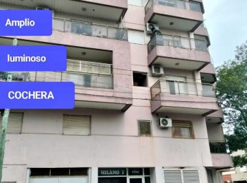 Departamento de 2 ambientes, Corrientes · Alquiler: Amplio Departamento 1 Dormitorio C/cochera San Lorenzo Esq. Lavalle