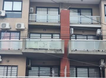 Departamento · 63m² · 3 Ambientes · 1 Cochera · Departamento en Lanús Este