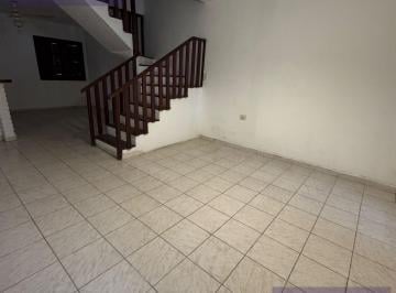 Casa · 65m² · 3 Ambientes · 1 Cochera · Duplex en Venta - Don Bosco 3300