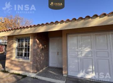 Casa · 175m² · 4 Ambientes · 1 Cochera · Casa en San Martin