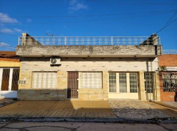 Casa de 6 ambientes, Morón · Casa en Venta Ideal 2 Familias en El Palomar Sobre Lote de 373 m²