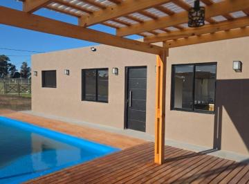 Casa · 40m² · 2 Ambientes · Casa en Venta - 1 Dormitorio 1 Baño - 300 m - La Plata