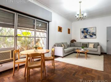 Casa · 174m² · 4 Ambientes · 1 Cochera · Venta Casa 5amb con Parque y Pileta Castelar Centro