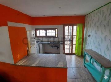 Casa · 90m² · 4 Ambientes · 2 Cocheras · Venta de Casa en Villa Elvira