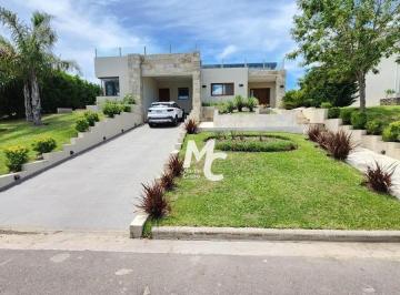 Casa · 260ha · 5 Ambientes · 2 Cocheras · Casa en Alquiler en La Reserva Cardales, Campana, G. B. a. Zona Norte