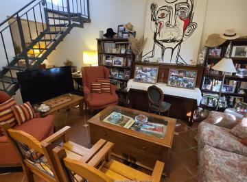 Casa · 188m² · 5 Ambientes · Casa en Venta Burzaco Corimayo Apta Credito