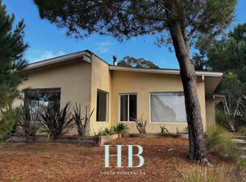 Casa de 4 ambientes, Costa Esmeralda · Casa con 3 Dorm. en Alquiler y Temporal en Costa Esmeralda