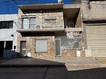 Casa · 160m² · 6 Ambientes · Venta | Casa 3 Dorm con Patio - Corvalan 300 - Rosario