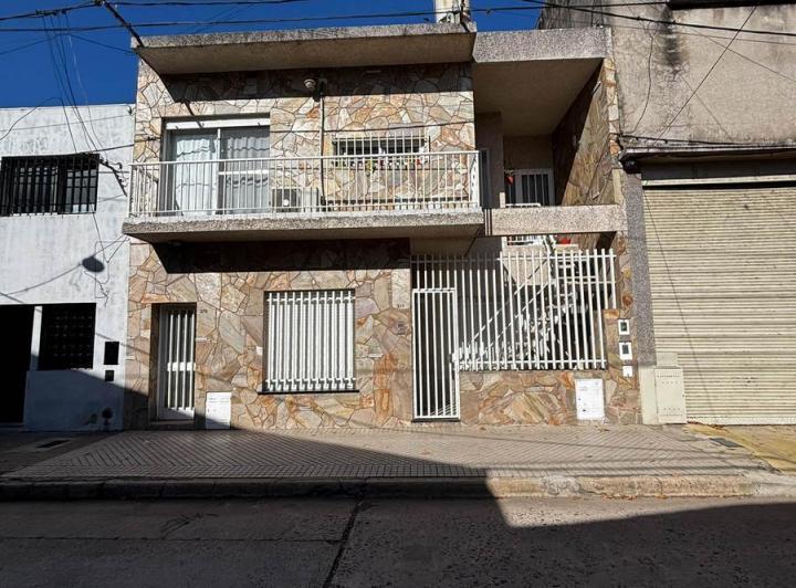 Casa · 160m² · 6 Ambientes