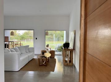 Casa · 132m² · 5 Ambientes · 2 Cocheras · Casa 3 Dorm. Mendiolaza