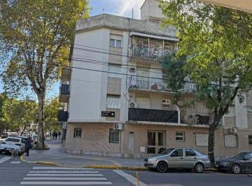 Departamento · 47m² · 3 Ambientes · 3 Amb. Flores, Fte. Mejor Zona, P. b. Esquina, Luz