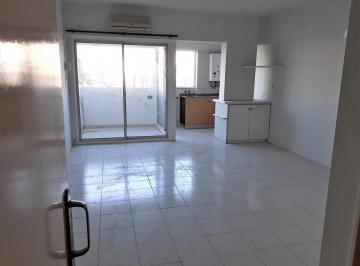 Departamento · 30m² · 1 Ambiente · Alquiler Monoambiente con Balcon, Cerca de Importantes Universidades.