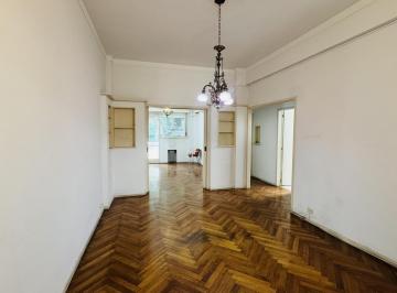 Departamento · 90m² · 3 Ambientes · Alquiler Departamento 3 Ambientes con Patio y Balcón