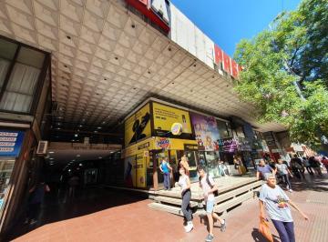 Local comercial · 6m² · Alquiler Local Comercial - Av Colon 300