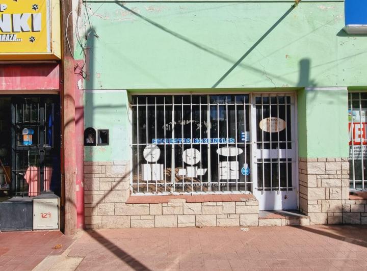 Local comercial · 211m²