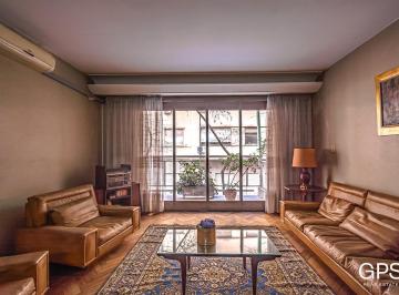 Departamento · 119m² · 4 Ambientes · 1 Cochera · A Reciclar - 4 Amb con Balcón Corrido - Cochera y Seguridad 24 Hs en Recoleta