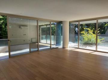 Departamento · 210m² · 6 Ambientes · 2 Cocheras · Departamento 1910 - 3 Dorm. con Gran Balcón y Patio en Pb, 224 m² Propios