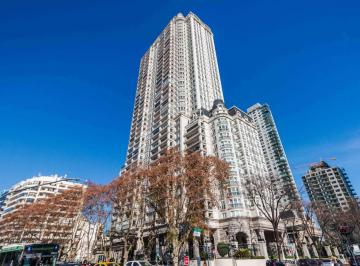 Departamento · 225m² · 4 Ambientes · 2 Cocheras · Alquiler - Torre Chateau Libertador - Nunez - 3 Suites en Piso Alto