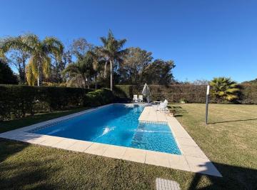 Casa · 259m² · 4 Ambientes · 2 Cocheras · Casa en Alquiler 4 Ambientes en Haras Santa María - Escobar