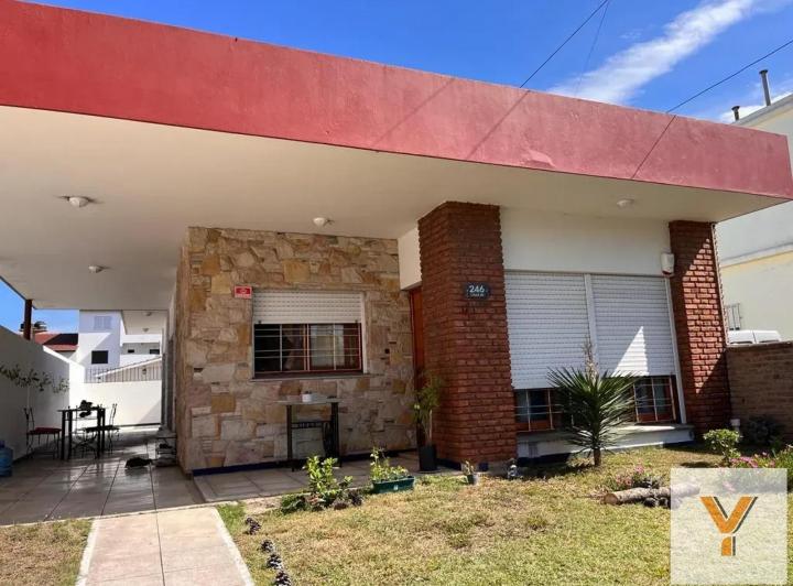 Casa · 140m² · 4 Ambientes