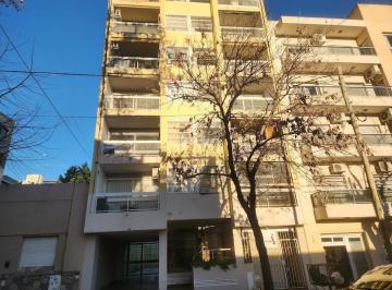 Departamento · 52m² · 3 Ambientes · 1 Cochera · Departamento Dos Dorm. con Cochera