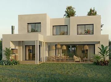 Casa · 239m² · 6 Ambientes · 3 Cocheras · Casa en Laguna Grande en Venta 6 Ambientes