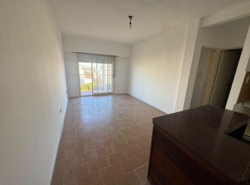 Departamento de 2 ambientes, La Matanza · 2 Amb. Al Frente C/balcón
