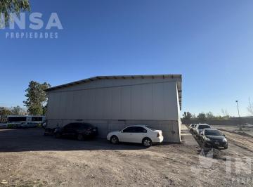 Bodega-Galpón · 820m² · Galpón en Alquiler en Acceso Sur 900 m² Cubiertos