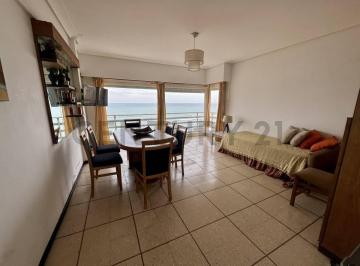Departamento · 70m² · 3 Ambientes · 1 Cochera · Venta Departamento 3 Ambientes Dependencia y Cochera Miramar