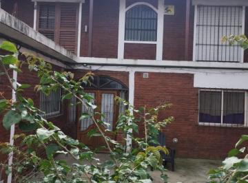 Casa · 133m² · 4 Ambientes · 3 Cocheras · Casa en Venta Apto Crédito Garin Oportunidad
