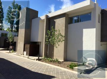 Departamento · 130m² · 2 Dormitorios · 1 Cochera · Sd Propiedades Ofrece Exclusivo Dúplex de Categoría en Lujan de Cuyo
