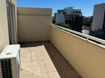 Departamento · 40m² · 1 Ambiente · Monoambiente Luminoso Amplio Balcón y Baulera Floresta