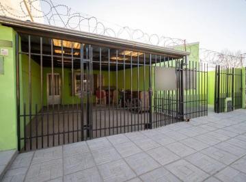 Casa · 131m² · 6 Ambientes · 1 Cochera · Casa en Barrio San Martín