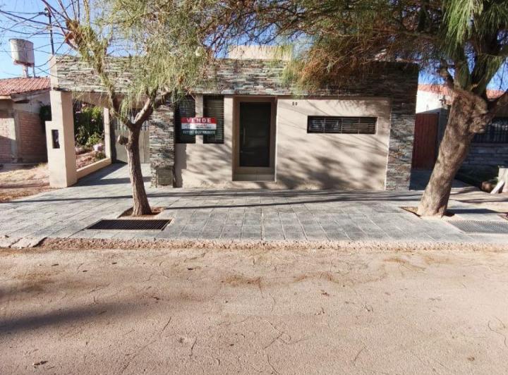 Casa · 150m² · 5 Ambientes · 1 Cochera