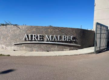 Casa · 210m² · 3 Dormitorios · 1 Cochera · Openhouse Vende Casa a Estrenar en Aire Malbec