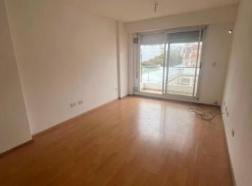 Departamento de 2 ambientes, Rosario · Departamento 1 Dormitorio con Balcón Al Frente - Alquiler - Zona Centro Rosario
