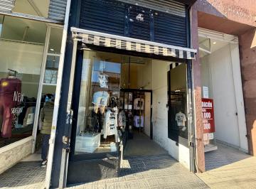 Local comercial · 200m² · Oportunidad Alquiler Local Comercial 200 m² - Flores