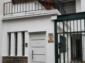 PH · 140m² · 4 Ambientes · 1 Cochera · Casa PH Entrada Independiente P. a - 3 Ambientes