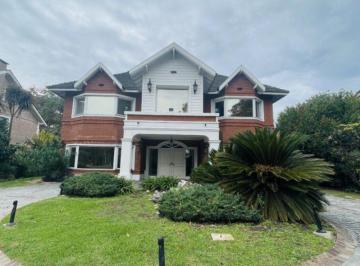 Casa de 5 ambientes, Esteban Echeverría · Casa en Saint Thomas Sur