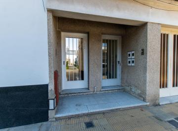 PH · 69m² · 3 Ambientes · Interno 2 Dorm. y Patio en Candioti
