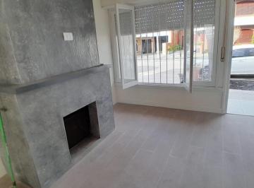 Casa de 3 ambientes, Mar del Plata · Chalet de Tres Ambientes, Reciclado. en Barrio Villa Primera