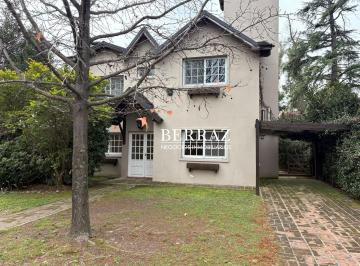 Casa · 180m² · 4 Ambientes · 1 Cochera · Casa Alquiler 3 Dorm. Barrio Los Angeles Village Lote de 500 m² Escobar, Zona Norte