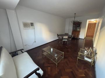 Departamento · 89m² · 4 Ambientes · Venta Departamento Amplio Zona Centro