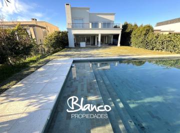 Casa · 270m² · 6 Ambientes · 1 Cochera · Casa en Venta en Santa Elena, Pilar del Este, Pilar