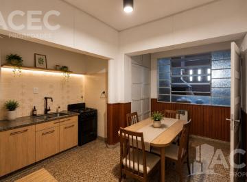 Imagen proyectada con IA · Venta - Casa Al Frente - Barrio Matheu