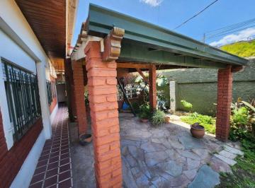 Casa · 107m² · 3 Ambientes · 1 Cochera · Venta Casa Lanús Jardín Patio Guardacoche