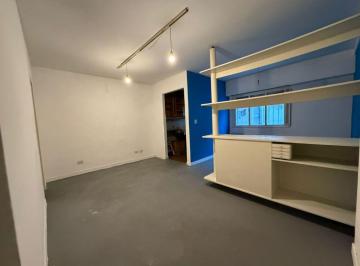 Departamento de 1 ambiente, Vicente López · Yrigoyen 2389, Pb B, con Patio