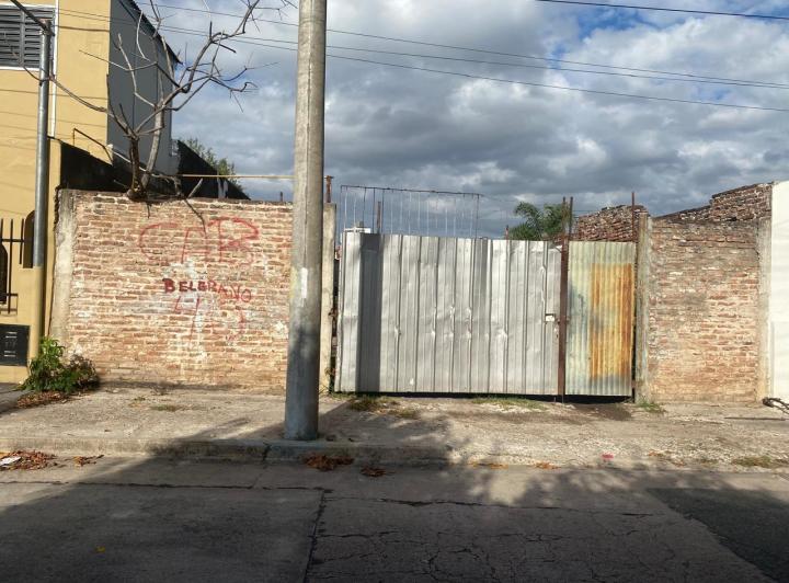 Terreno · 400m²
