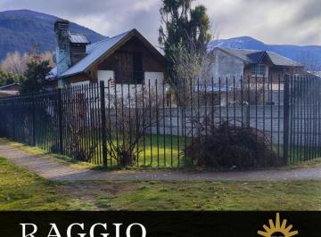 Casa · 767m² · 6 Ambientes · 1 Cochera · 2 Casas en Lago Puelo, Excelente Ubicación Céntrica (Fc - 243)
