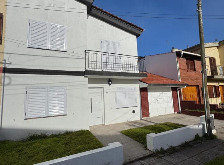 Casa · 150m² · 4 Ambientes · 1 Cochera